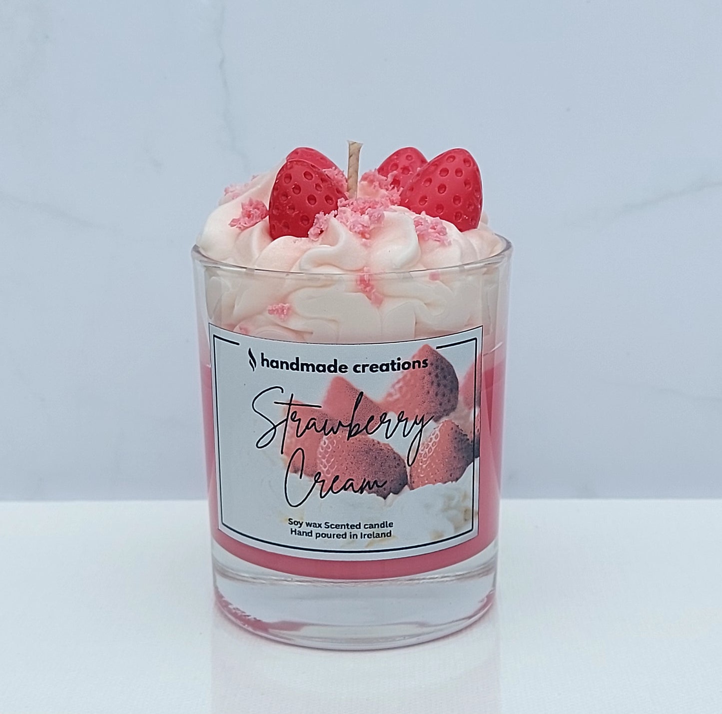 Strawberry Cream Scented Candle
